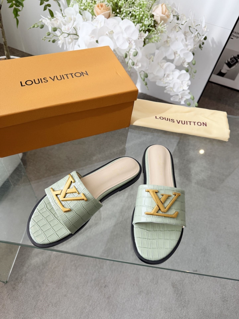 l0vis Vvtt0n slippers